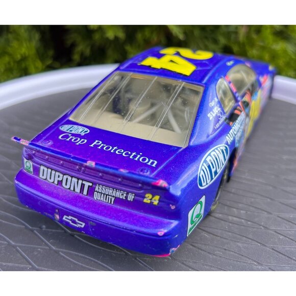 Jeff Gordon 1:24 Scale Die-Cast NASCAR Dupont Superman Car #24 Collectible Model - Picture 3 of 9